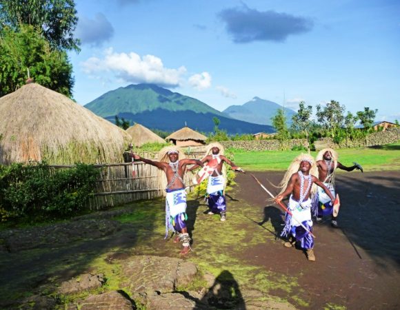 9 Day Dream of Uganda and Rwanda LUXURY Safari